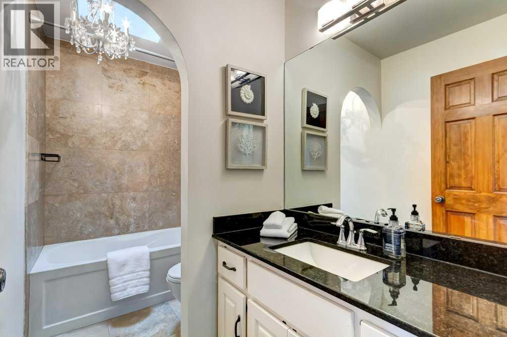 20 Strathlorne Crescent Sw, Calgary, Alberta  T3H 1M8 - Photo 27 - A2290327