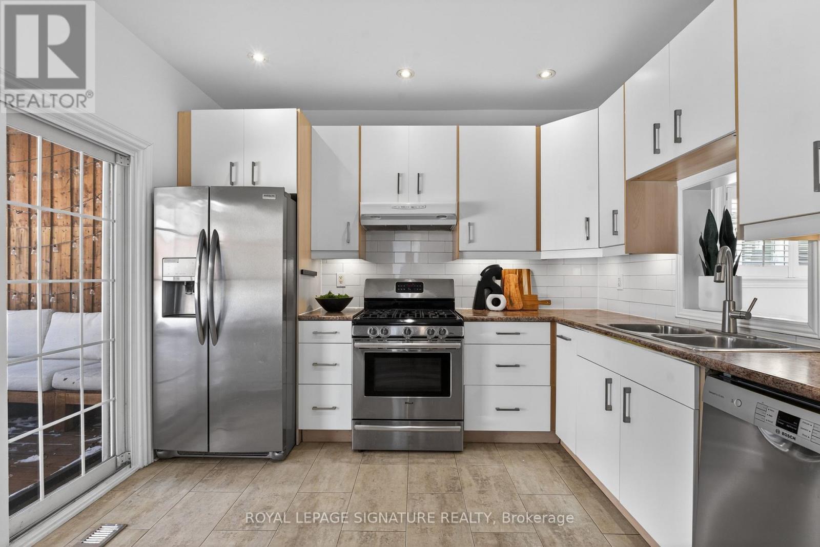 79 Pitt Avenue, Toronto, Ontario  M1L 2R5 - Photo 10 - E12851086