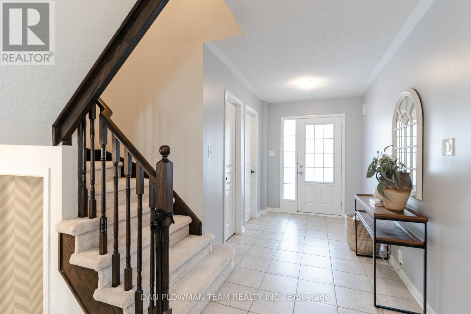 87 Sidney Rundle Avenue, Clarington, Ontario  L1C 0N9 - Photo 2 - E12851194