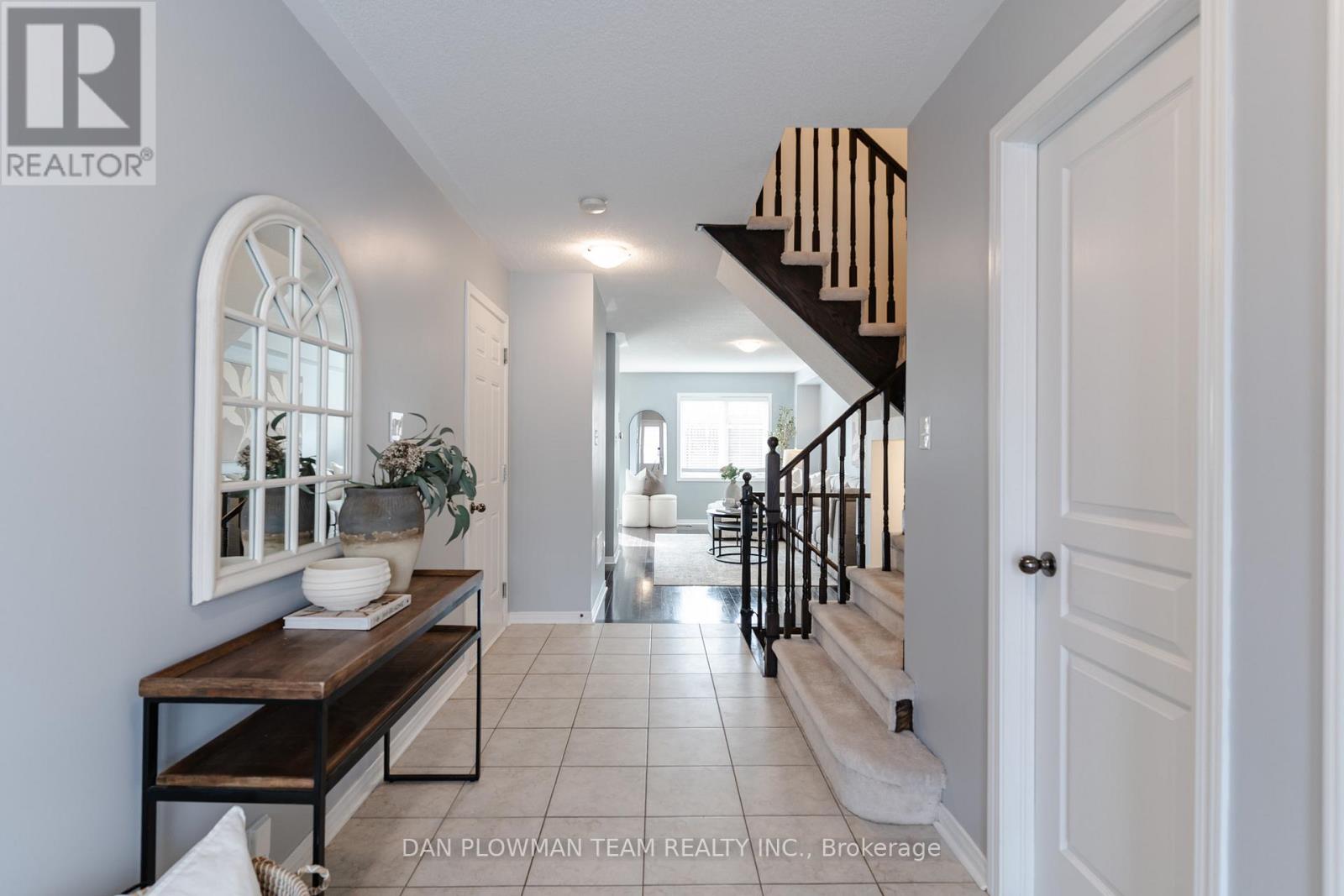 87 Sidney Rundle Avenue, Clarington, Ontario  L1C 0N9 - Photo 3 - E12851194