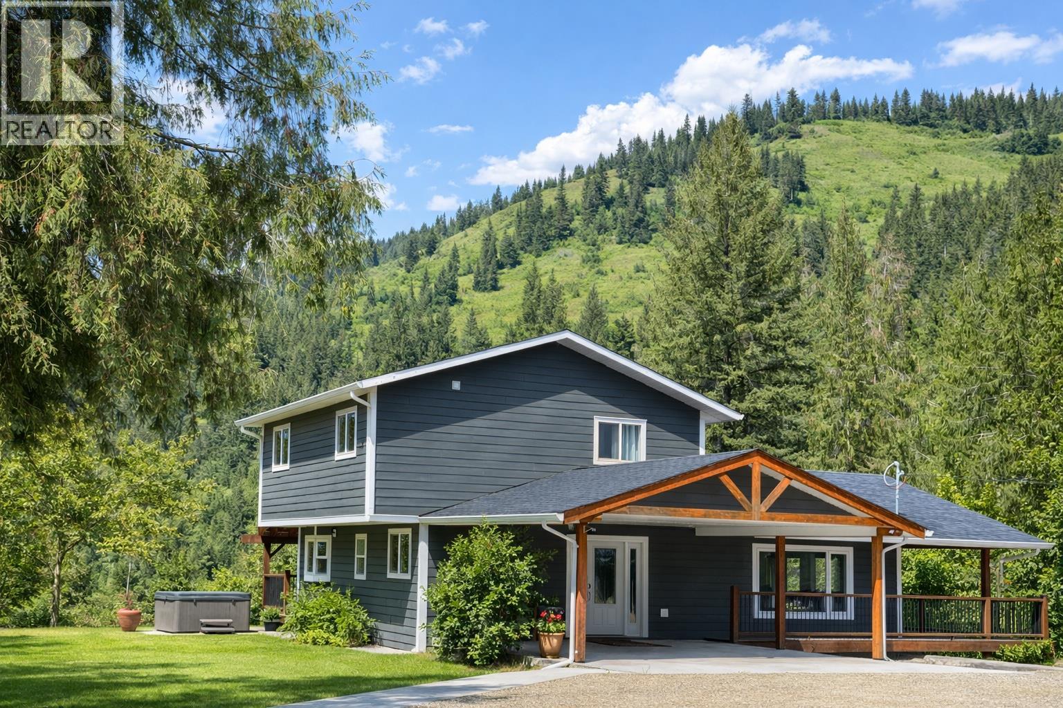 187 Sugar Lake Road, Cherryville, British Columbia