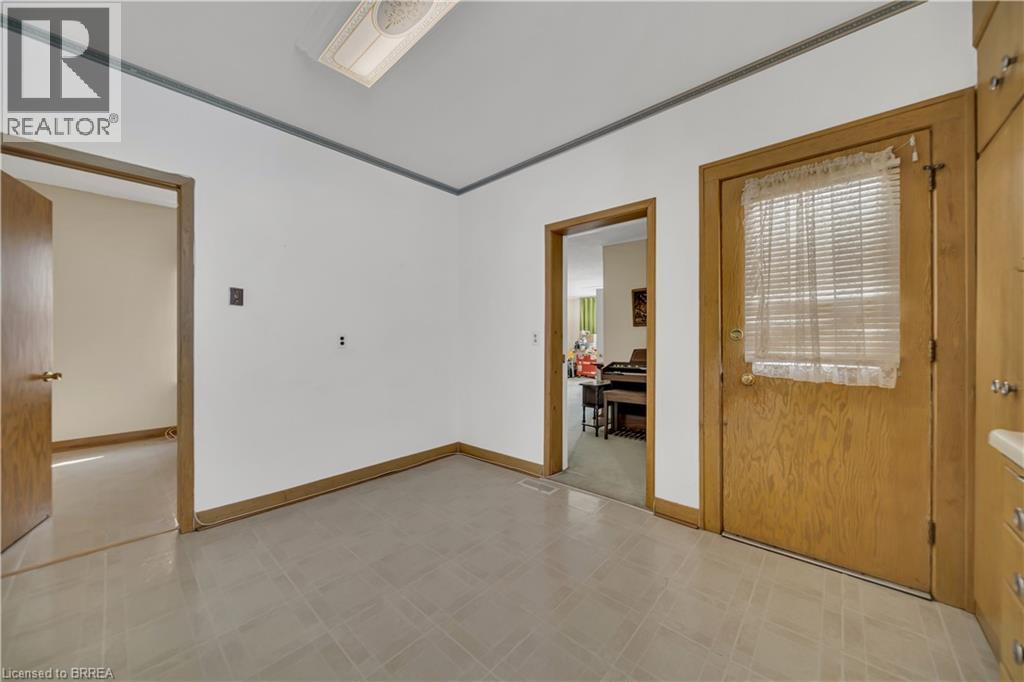 141 Samuel Street, Kitchener, Ontario  N2H 1P9 - Photo 23 - 40808259