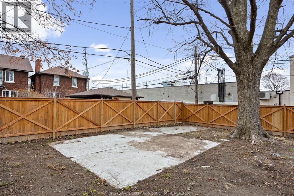 568 Askin, Windsor, Ontario  N9B 2X4 - Photo 36 - 26004588