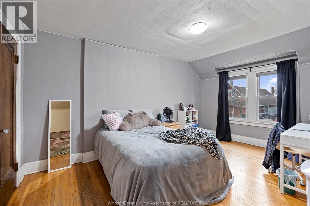 568 Askin, Windsor, Ontario  N9B 2X4 - Photo 7 - 26004588