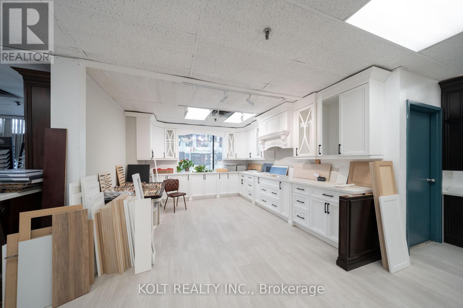 1 - 270 Esna Park Drive, Markham, Ontario  L3R 1H3 - Photo 6 - N12851100