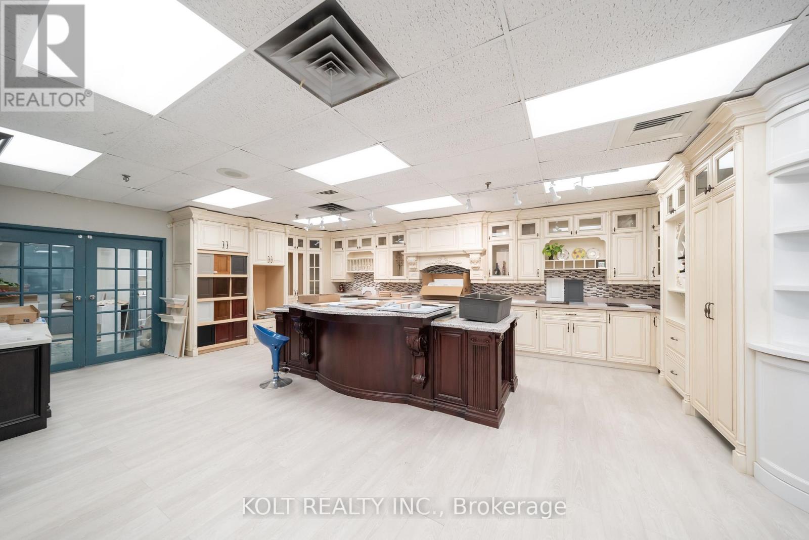 1 - 270 Esna Park Drive, Markham, Ontario  L3R 1H3 - Photo 7 - N12851100