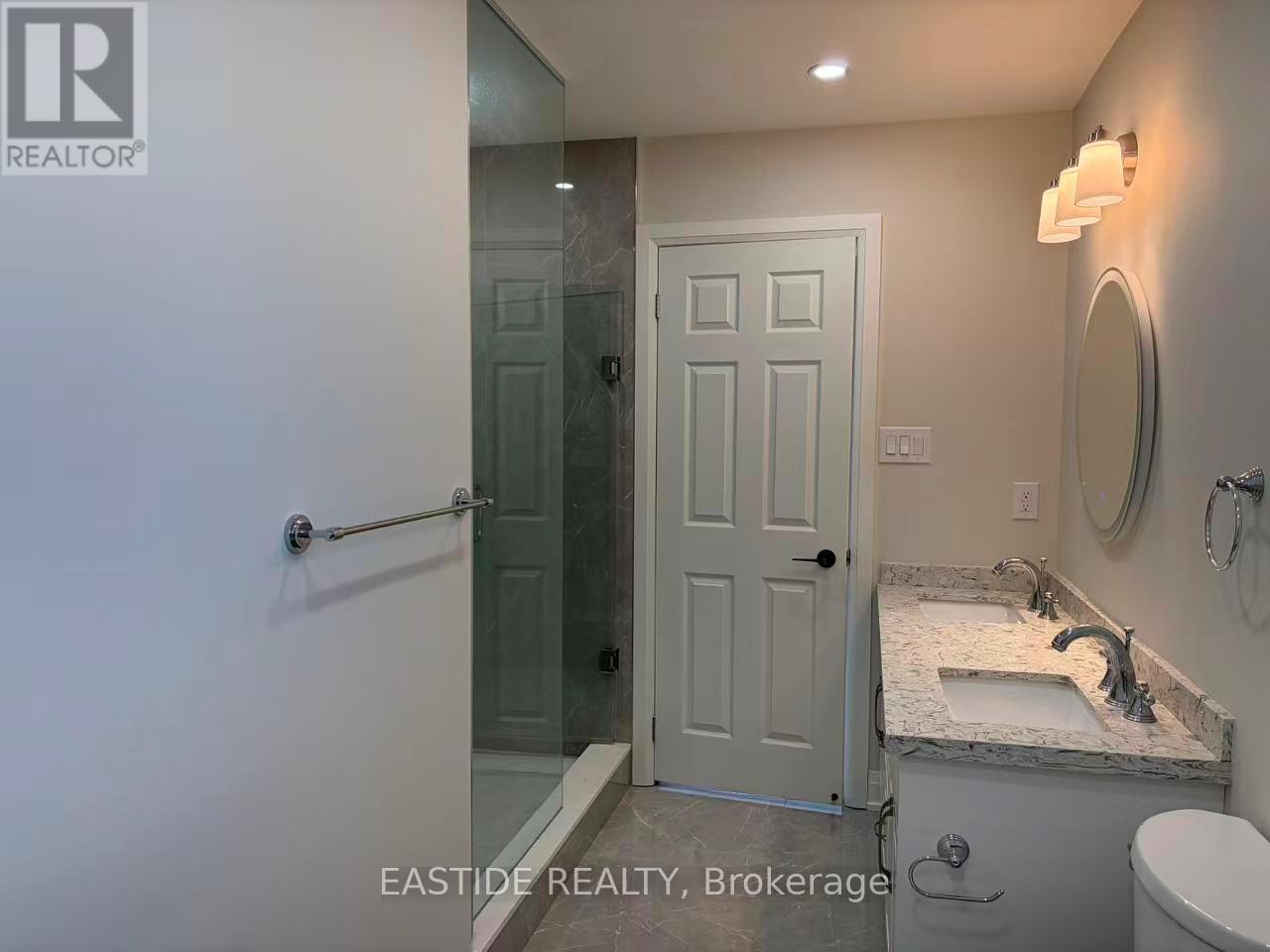 39 Coppard Avenue, Markham, Ontario  L3S 2L4 - Photo 15 - N12851146