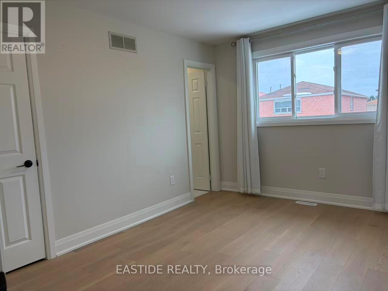 39 Coppard Avenue, Markham, Ontario  L3S 2L4 - Photo 16 - N12851146