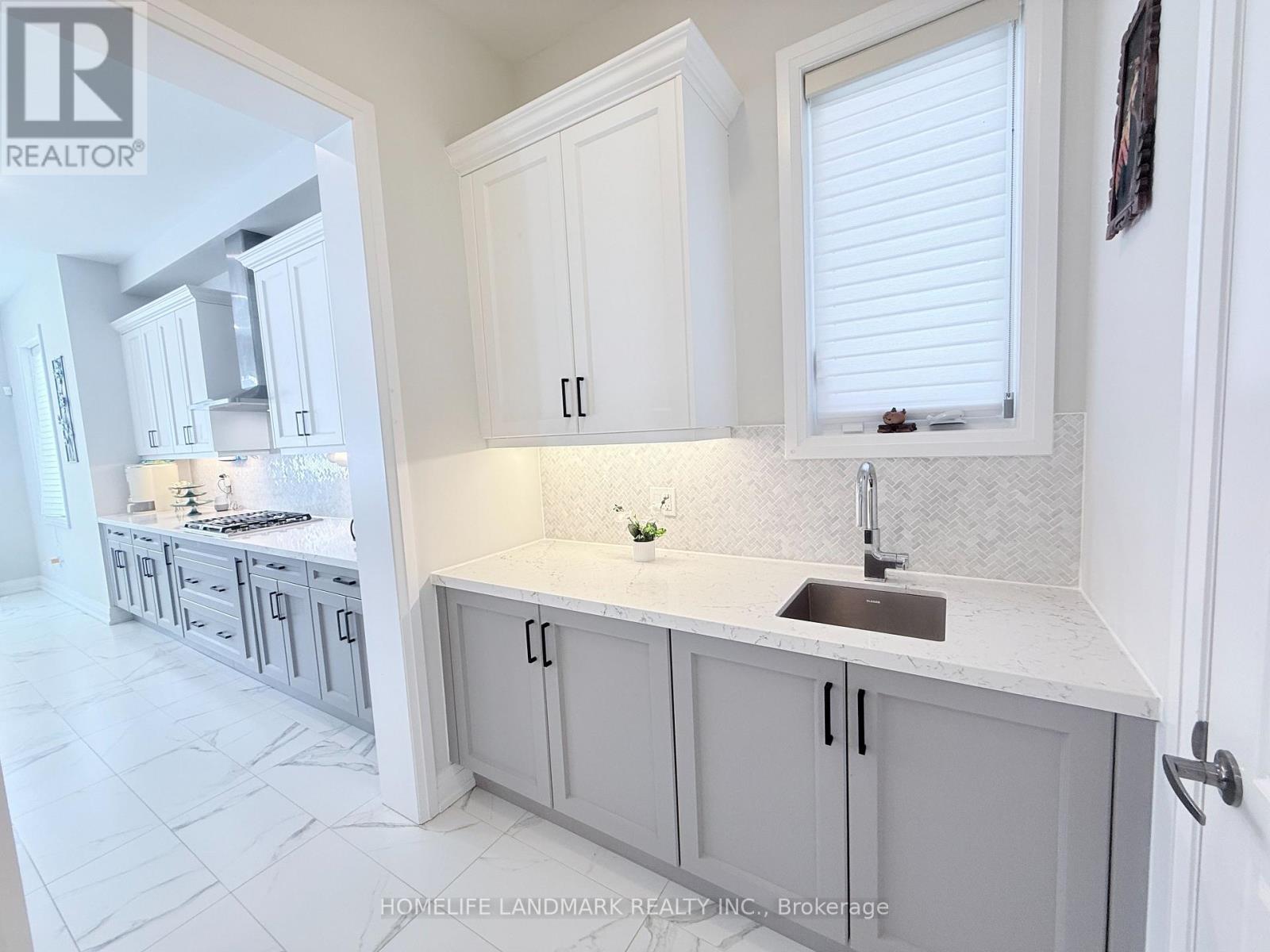 37 Wallace Merchant Court, Aurora, Ontario  L4A 4A5 - Photo 15 - N12851300