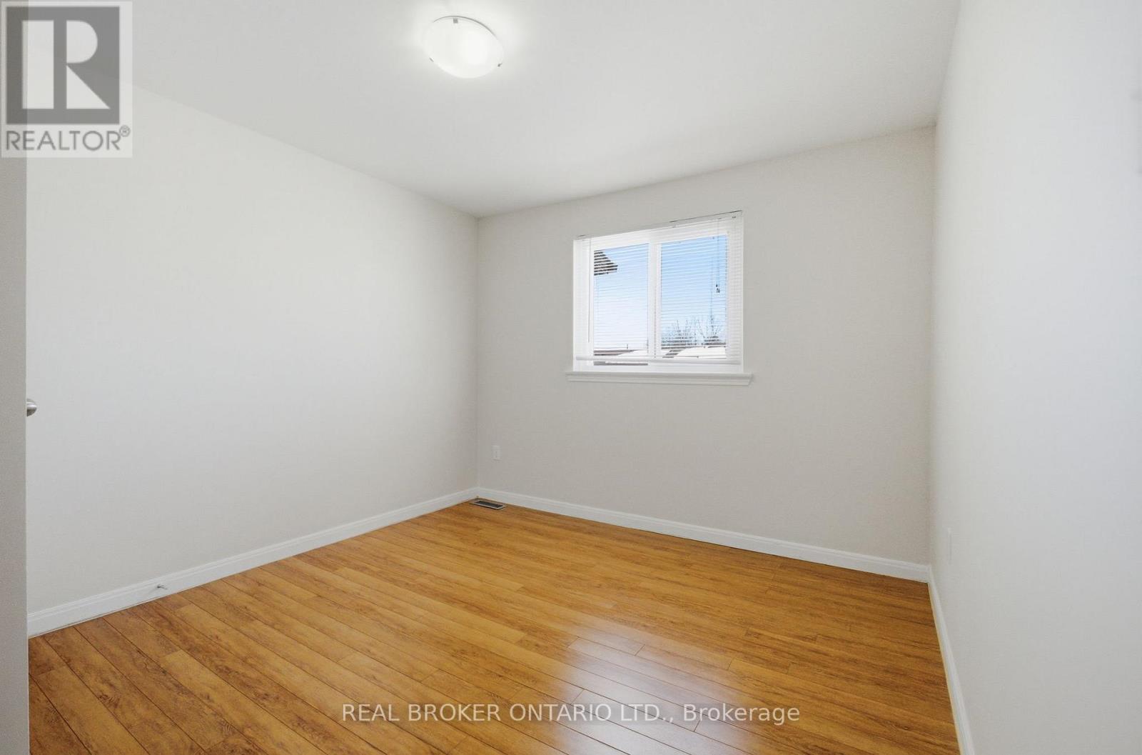 15 Christie Crescent, Barrie (Letitia Heights), Ontario  L4N 4V2 - Photo 15 - S12851214