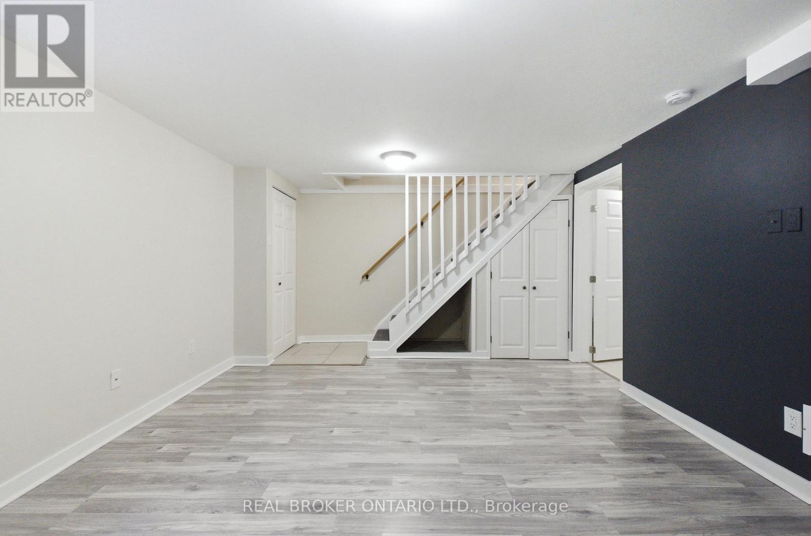 15 Christie Crescent, Barrie (Letitia Heights), Ontario  L4N 4V2 - Photo 19 - S12851214