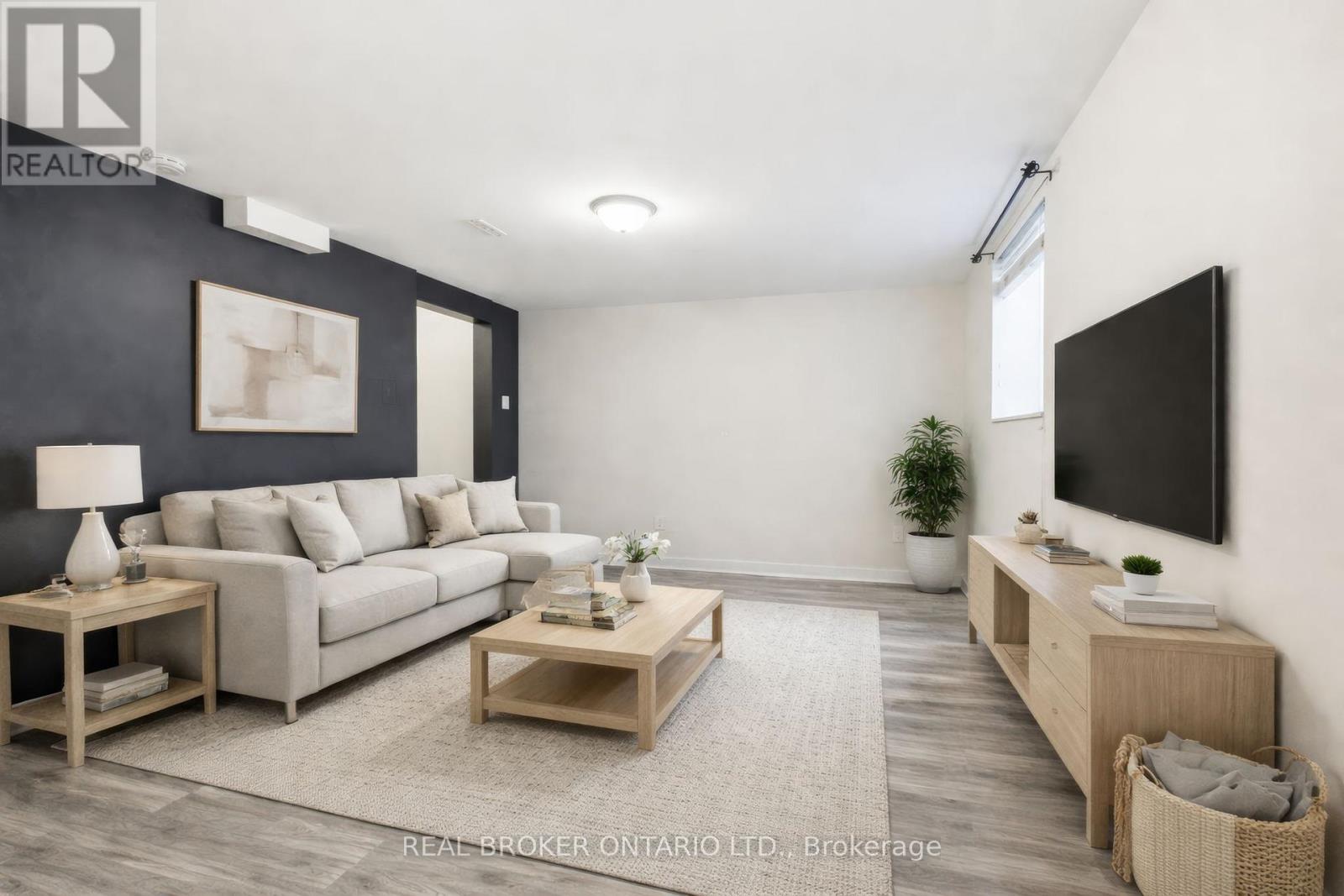 15 Christie Crescent, Barrie (Letitia Heights), Ontario  L4N 4V2 - Photo 20 - S12851214