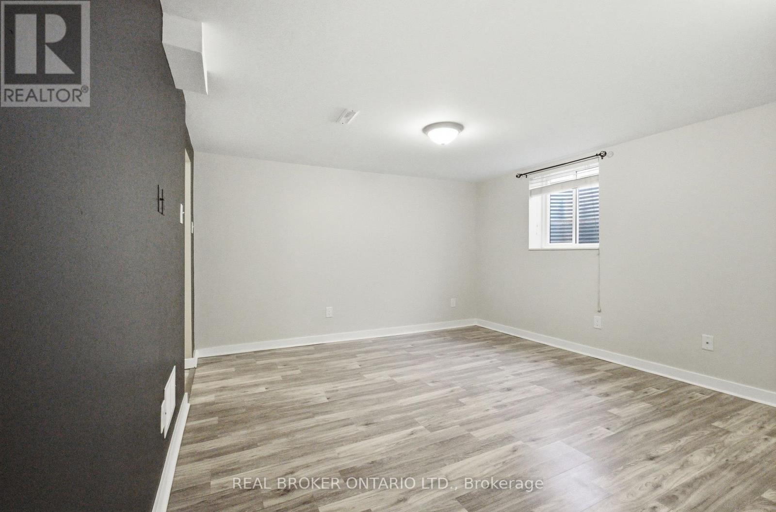 15 Christie Crescent, Barrie (Letitia Heights), Ontario  L4N 4V2 - Photo 21 - S12851214