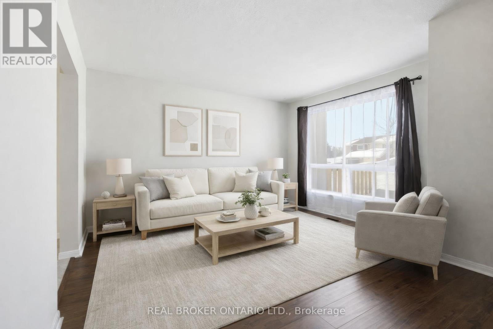 15 Christie Crescent, Barrie (Letitia Heights), Ontario  L4N 4V2 - Photo 3 - S12851214