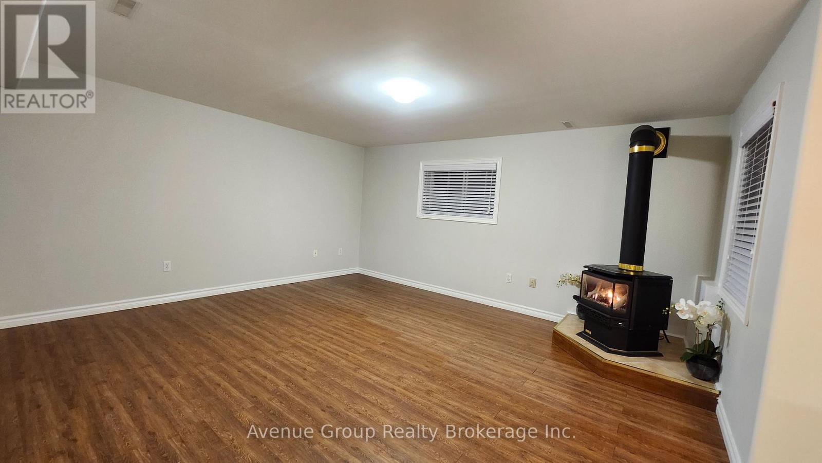 Lower - 124 Brown Wood Drive, Barrie, Ontario  L4M 6M8 - Photo 11 - S12851252