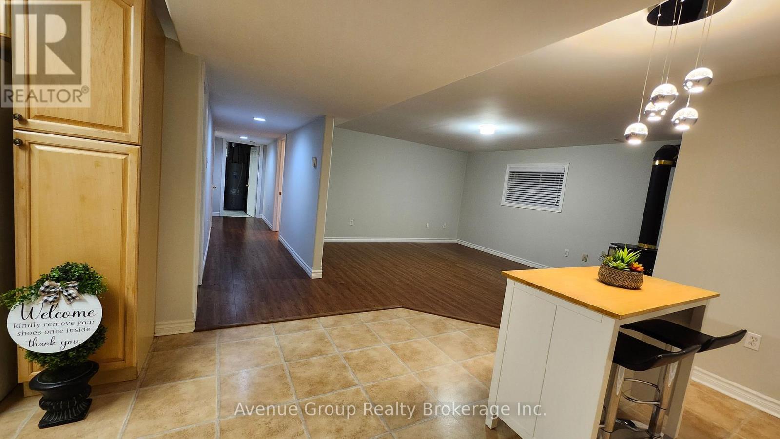 Lower - 124 Brown Wood Drive, Barrie, Ontario  L4M 6M8 - Photo 5 - S12851252