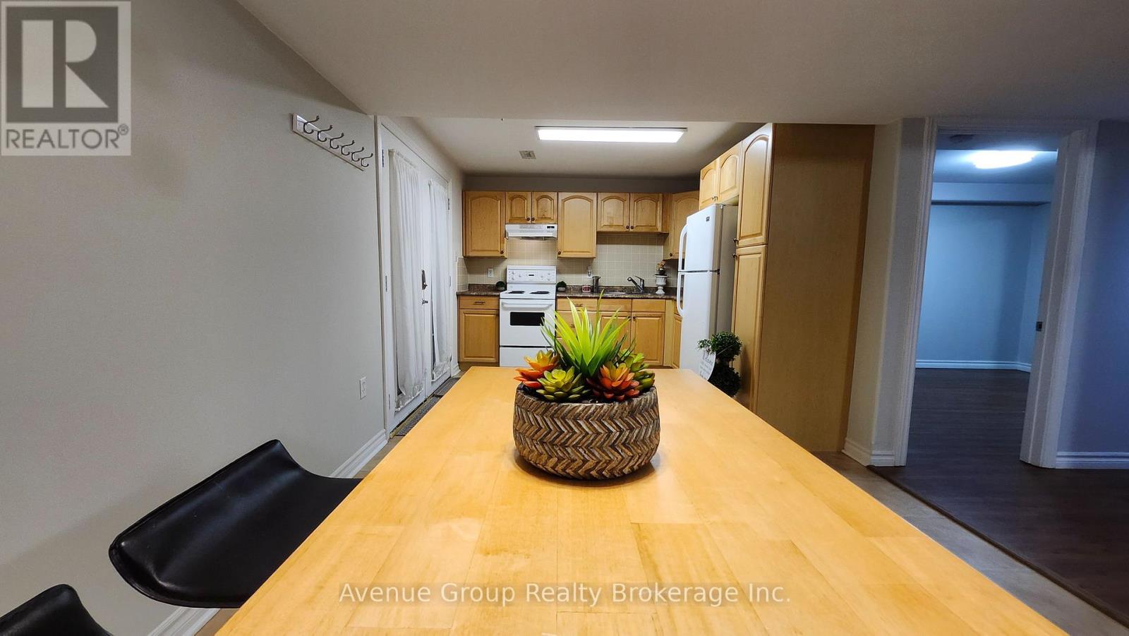 Lower - 124 Brown Wood Drive, Barrie, Ontario  L4M 6M8 - Photo 6 - S12851252