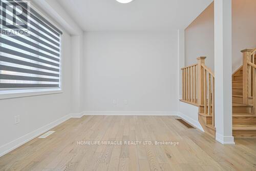 29 Turnberry Lane, Barrie (Painswick South), Ontario  L9J 0M8 - Photo 16 - S12851292