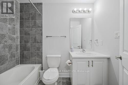 29 Turnberry Lane, Barrie (Painswick South), Ontario  L9J 0M8 - Photo 34 - S12851292