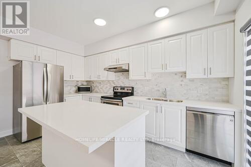 29 Turnberry Lane, Barrie (Painswick South), Ontario  L9J 0M8 - Photo 9 - S12851292