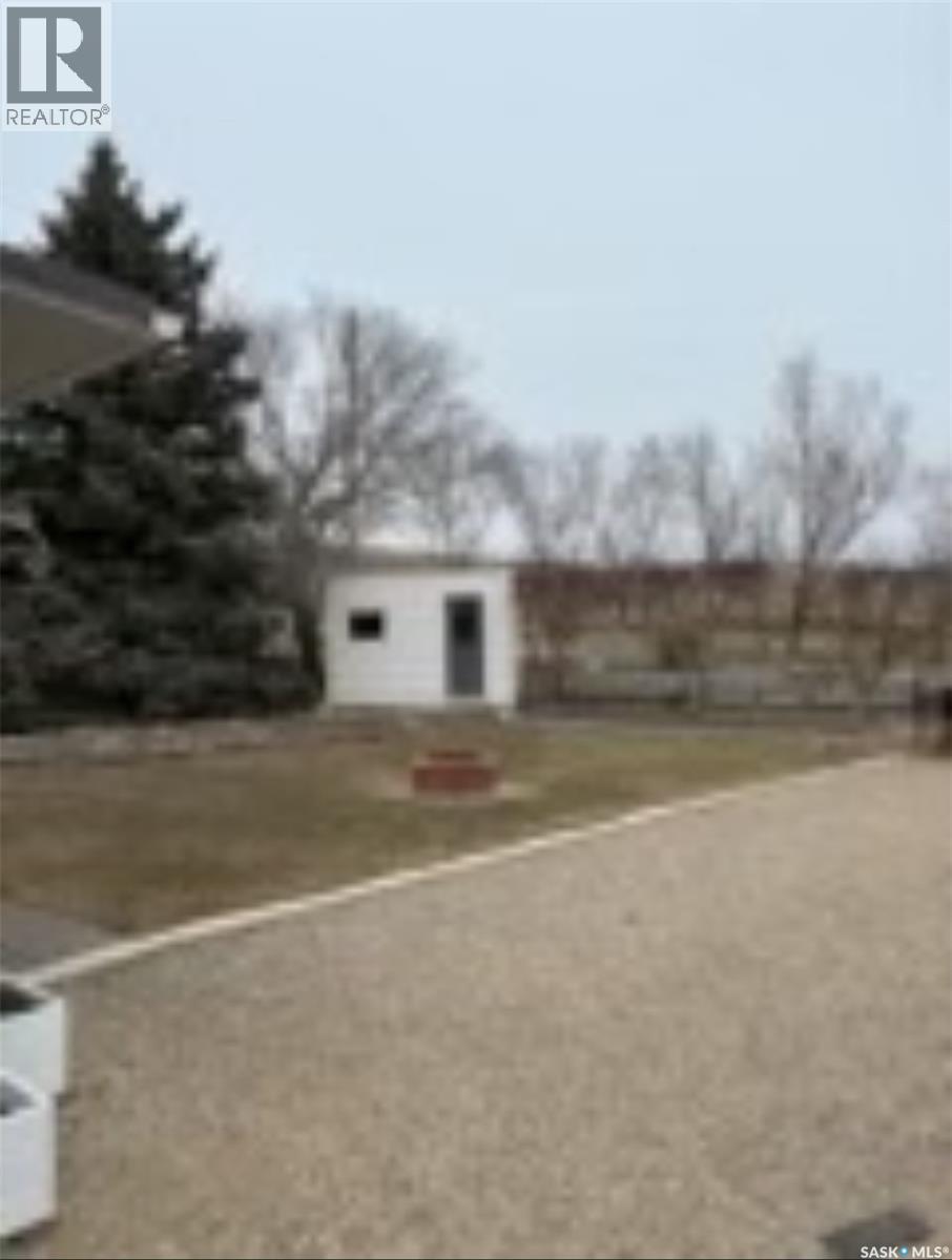 419 2nd Avenue S, Rockglen, Saskatchewan  S0H 3R0 - Photo 44 - SK029740