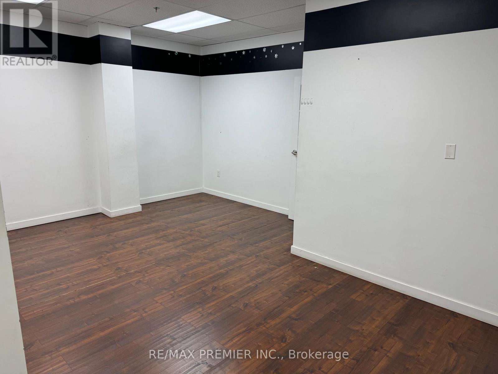 2b - 1315 Derry Road E, Mississauga, Ontario  L5T 1B6 - Photo 8 - W12849586