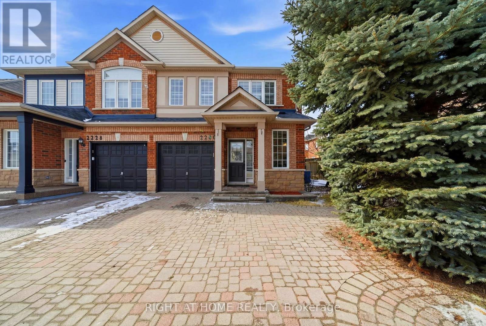 2230 Sutton Drive, Burlington, Ontario  L7L 7K4 - Photo 1 - W12848160