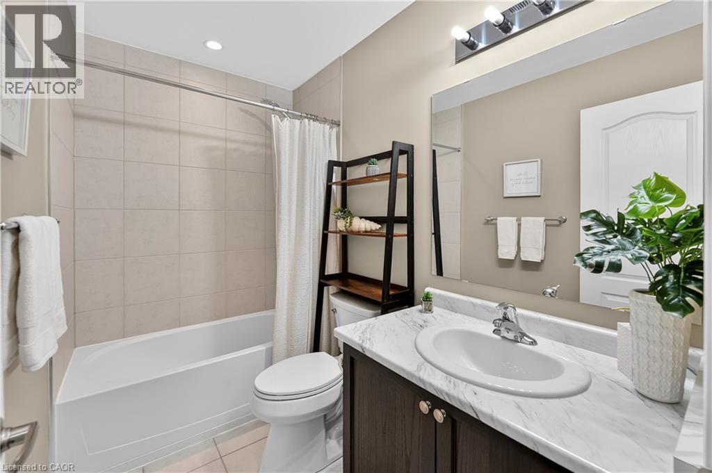 5048 Serena Drive, Beamsville, Ontario  L3J 1W3 - Photo 17 - 40808961