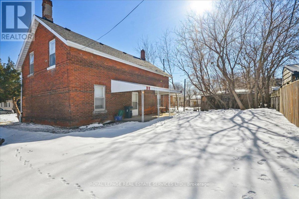 8 Arnold Avenue, Toronto, Ontario  M6N 4M9 - Photo 39 - W12851076