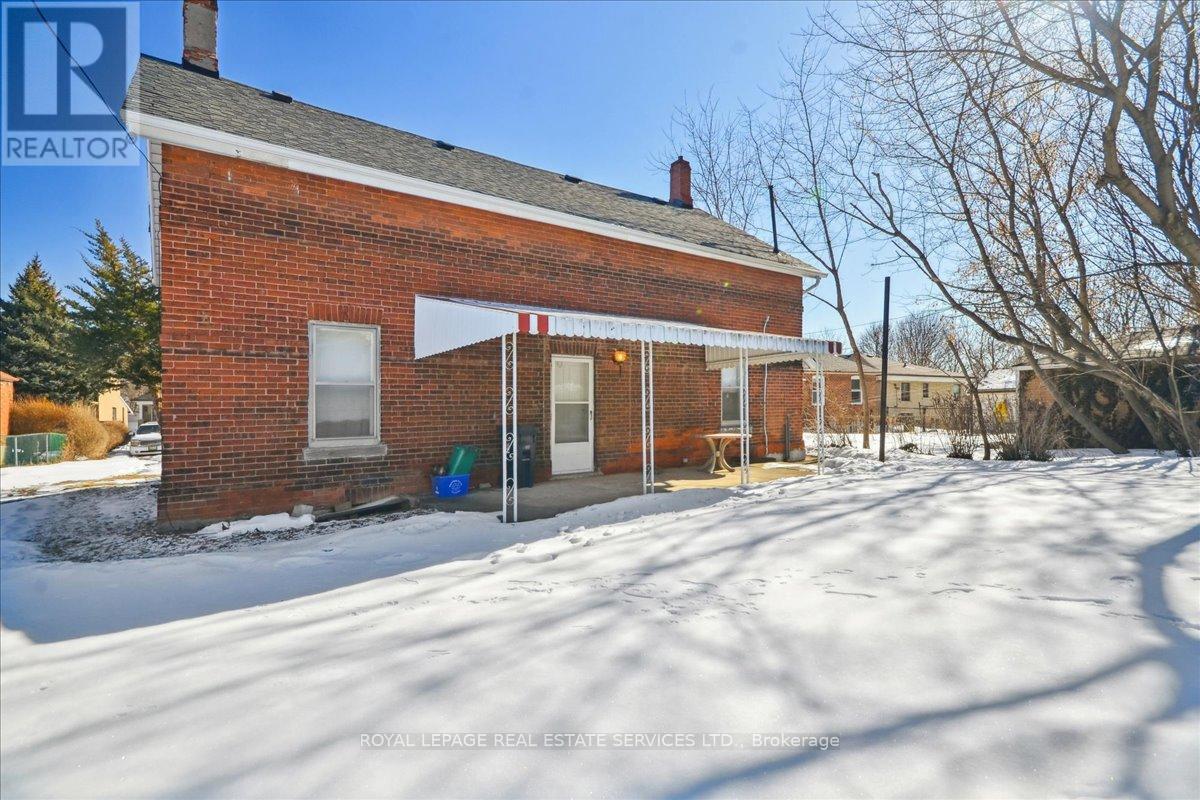 8 Arnold Avenue, Toronto, Ontario  M6N 4M9 - Photo 40 - W12851076