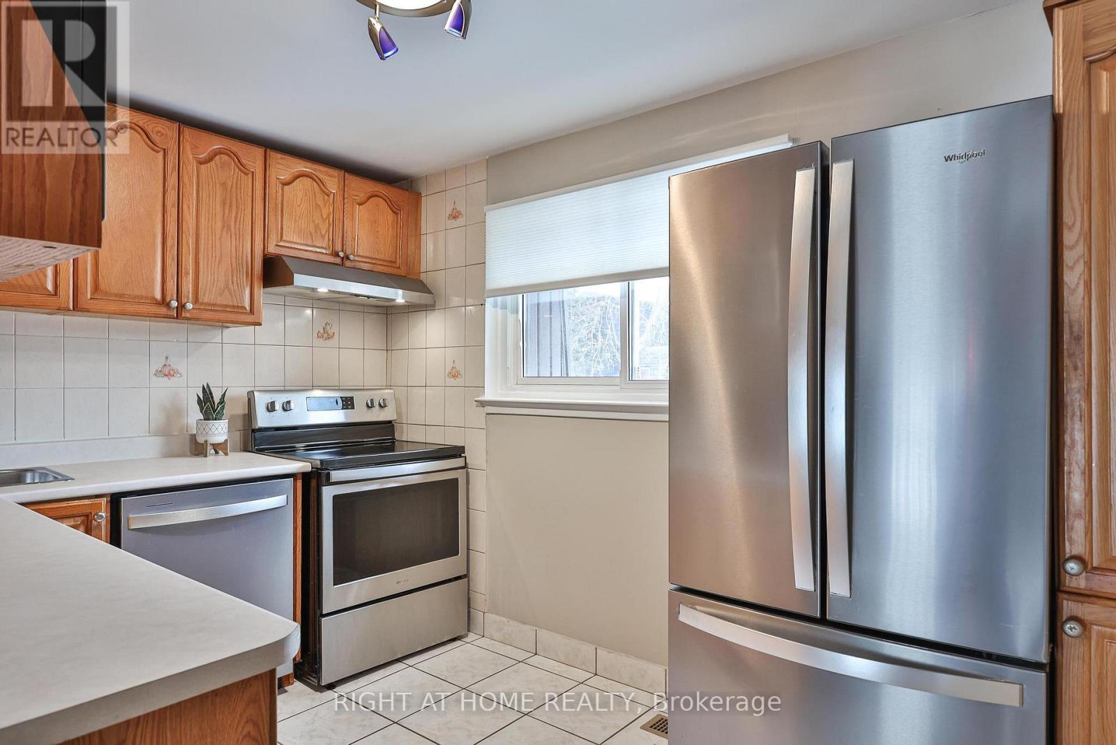 74 - 100 Darras Court, Brampton, Ontario  L6T 1W7 - Photo 17 - W12851088