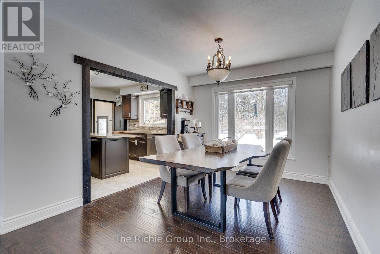 17 Travelled Road, Caledon (Caledon Village), Ontario  L7K 1B7 - Photo 6 - W12851118