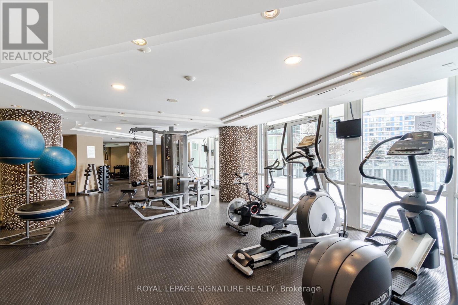 1507 - 220 Burnhamthorpe Road W, Mississauga (City Centre), Ontario  L5B 4N4 - Photo 27 - W12851130