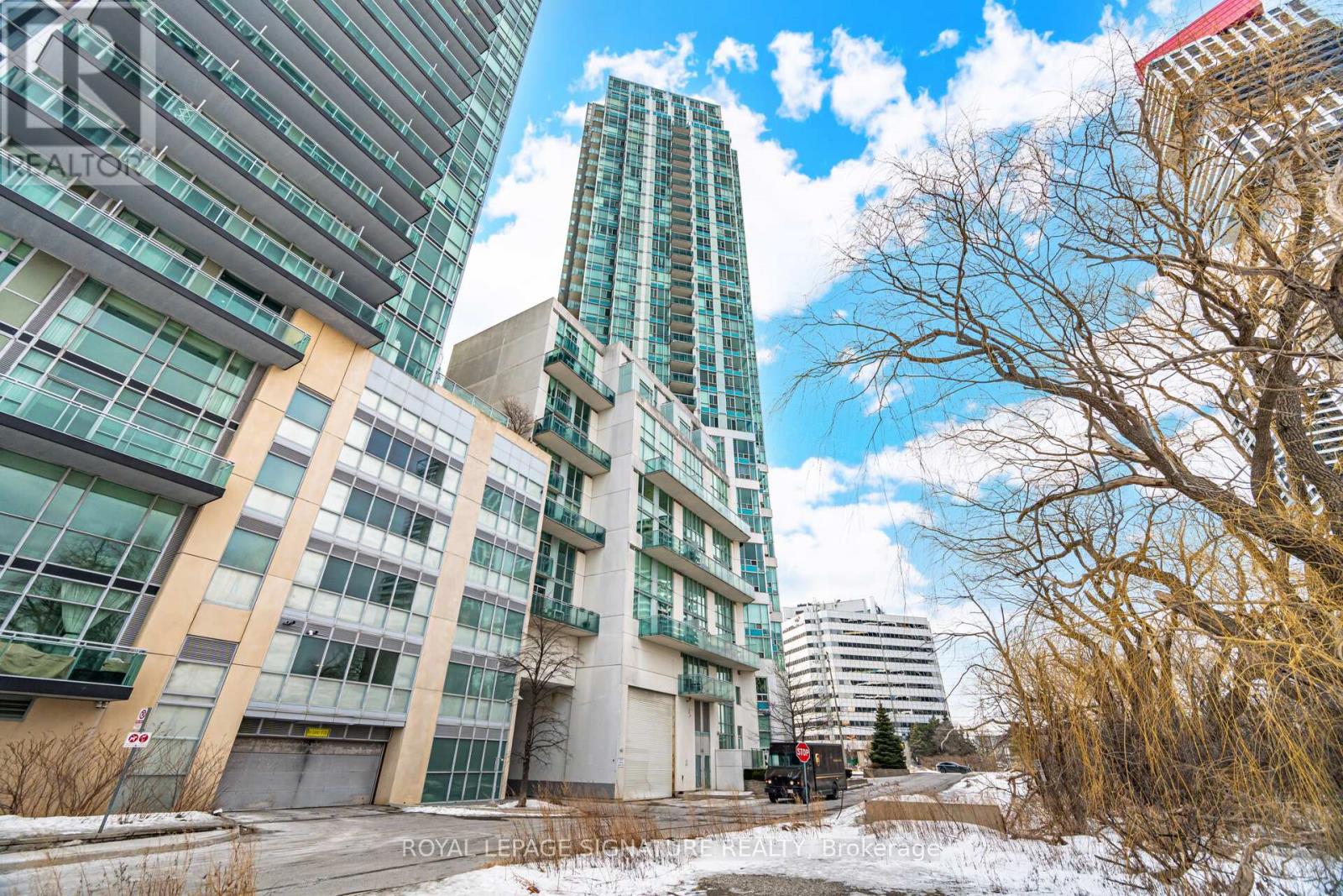 1507 - 220 Burnhamthorpe Road W, Mississauga (City Centre), Ontario  L5B 4N4 - Photo 50 - W12851130