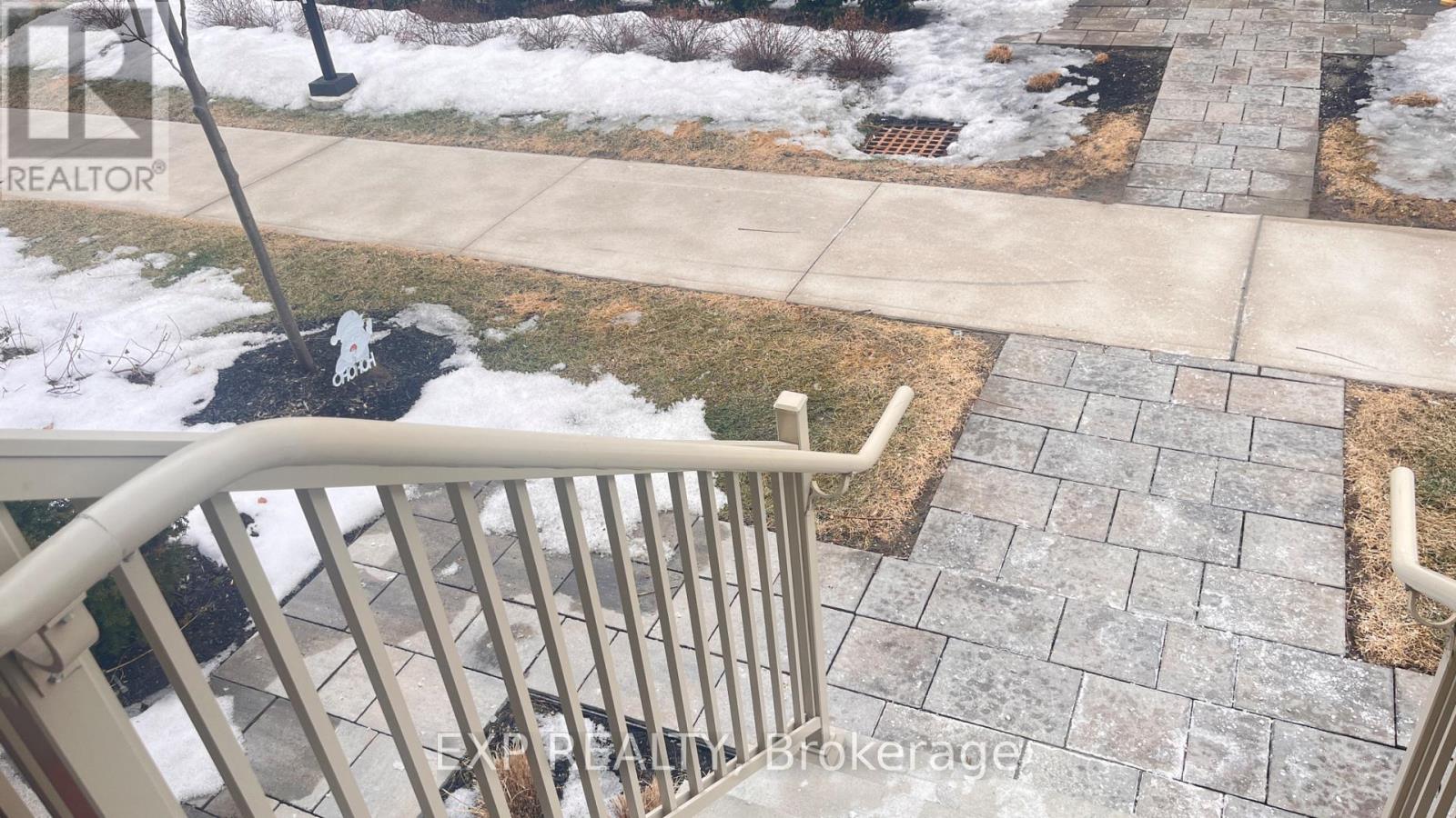 143 - 235 Birmingham Street, Toronto (New Toronto), Ontario  M8V 2C7 - Photo 3 - W12851170