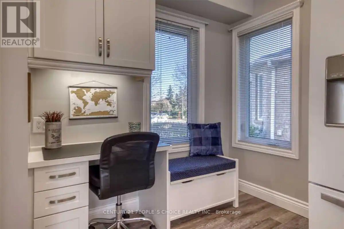 6 Lockwood Road, Brampton, Ontario  L6Y 4S6 - Photo 6 - W12851188