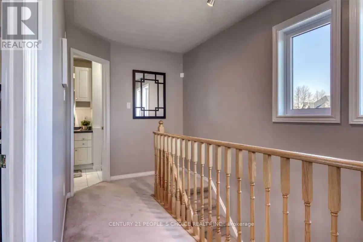 6 Lockwood Road, Brampton, Ontario  L6Y 4S6 - Photo 9 - W12851188