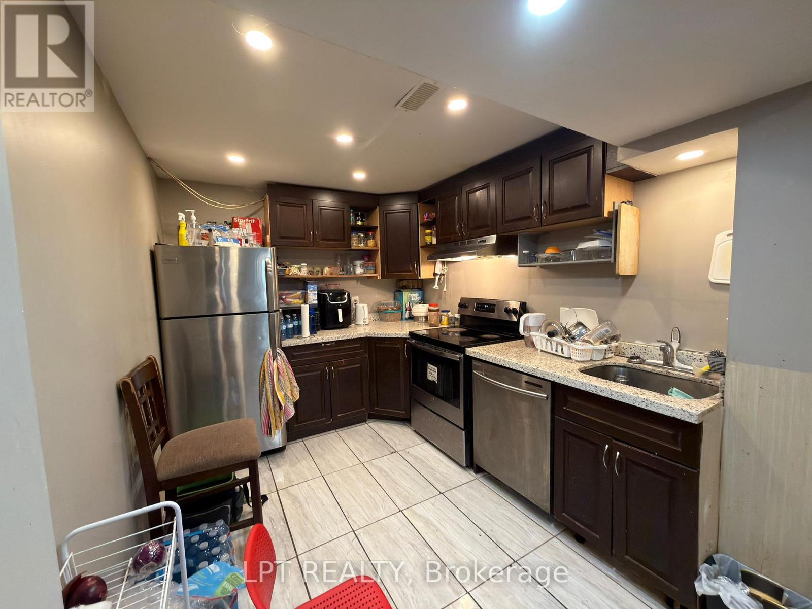 #bsmnt - 31 Denali Crescent, Brampton (Bram East), Ontario  L6P 3X1 - Photo 3 - W12851202