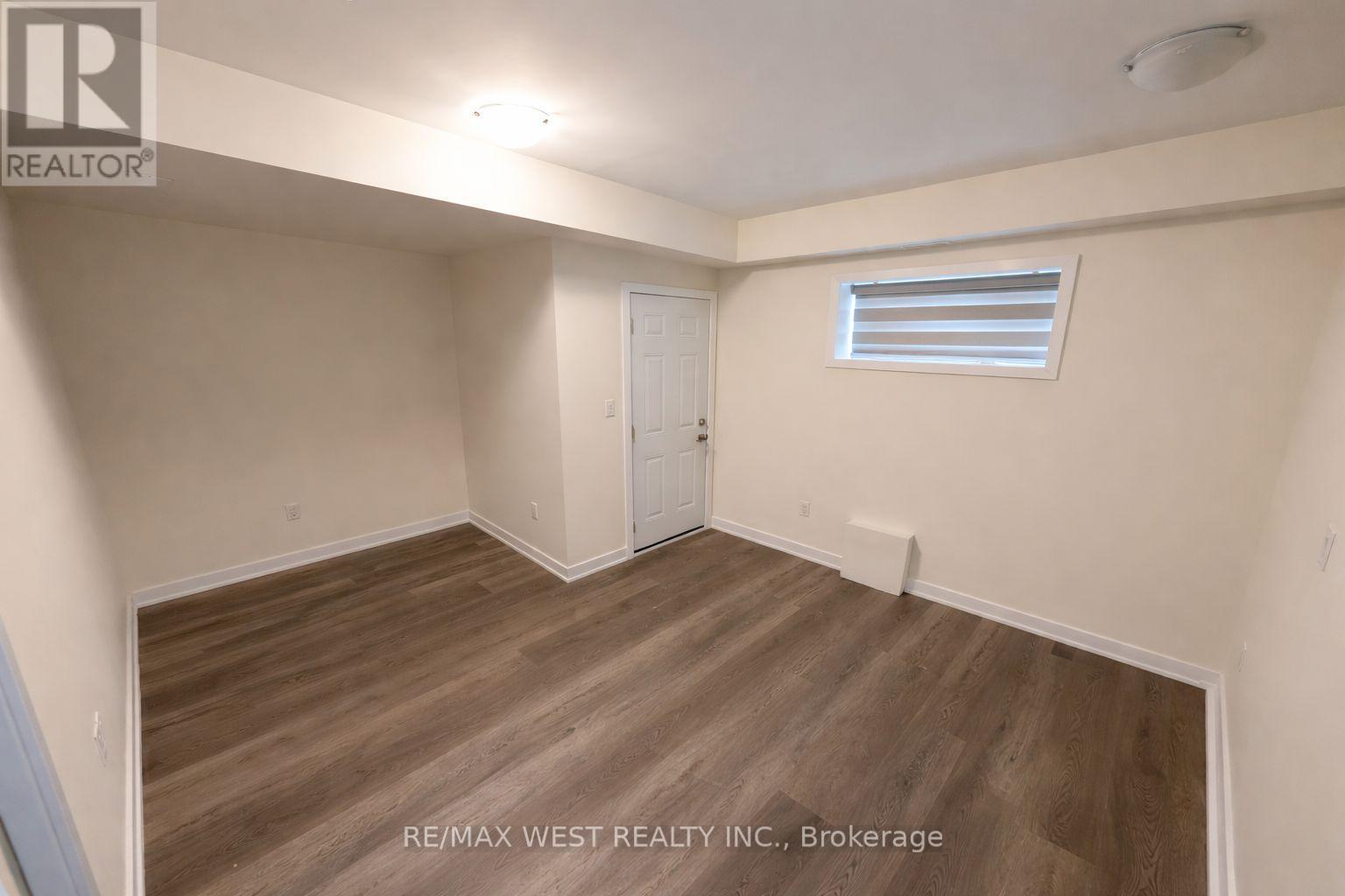 93 Hatherley Road, Toronto (Caledonia-Fairbank), Ontario  M6E 1W3 - Photo 17 - W12851296