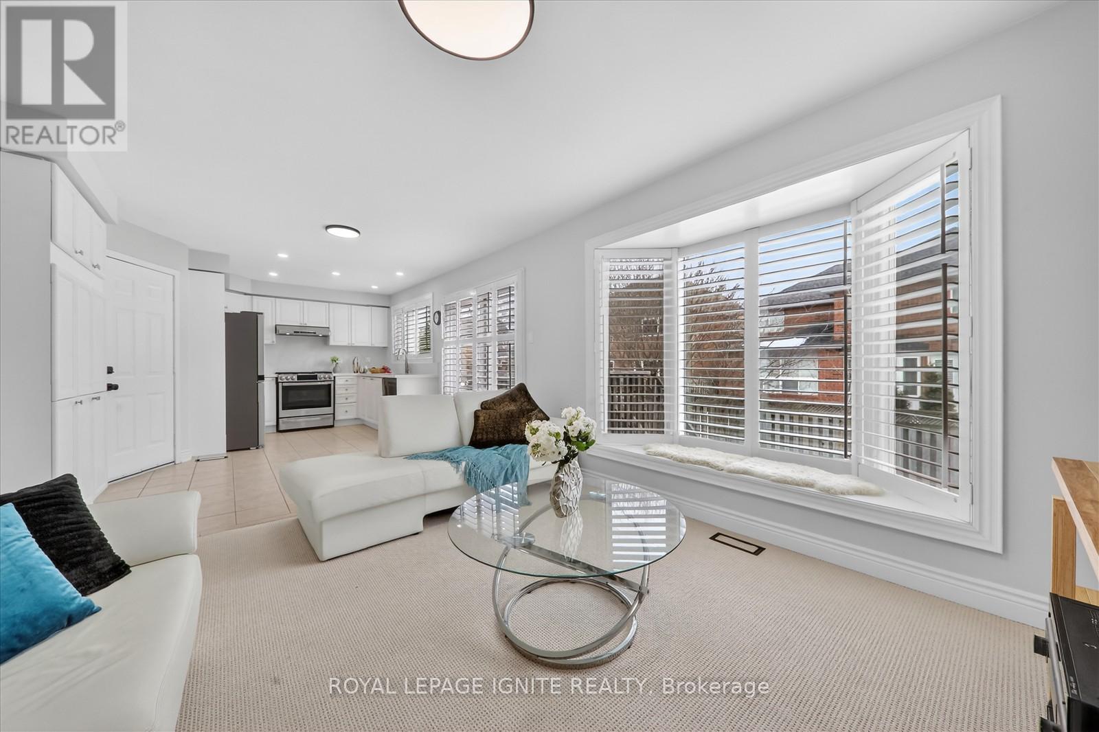 1332 Sagewood Crescent, Oakville (Wt West Oak Trails), Ontario  L6M 4A4 - Photo 17 - W12851344