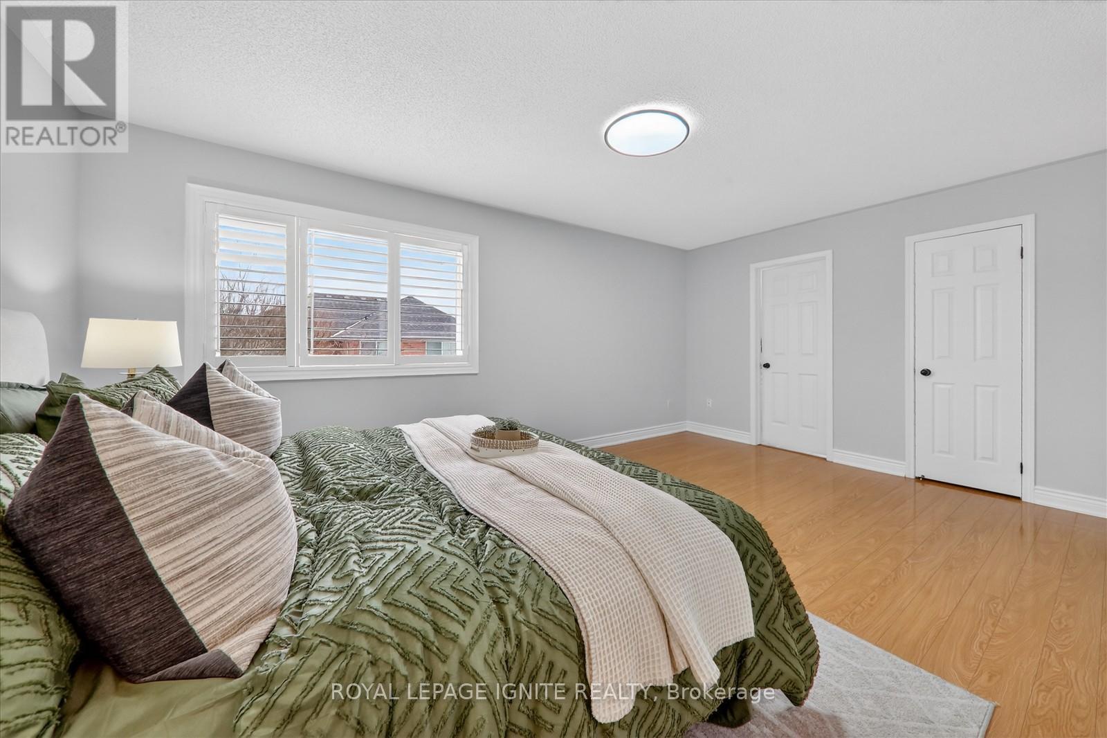 1332 Sagewood Crescent, Oakville (Wt West Oak Trails), Ontario  L6M 4A4 - Photo 33 - W12851344