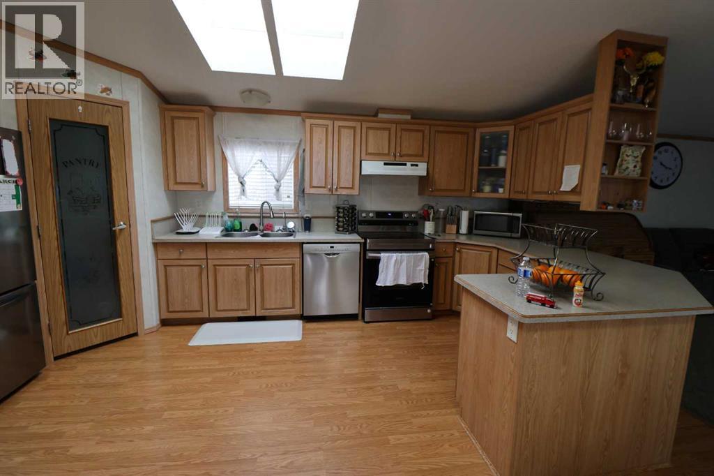 117 Farrar Street, Enchant, Alberta  T0K 0V0 - Photo 4 - A2290700