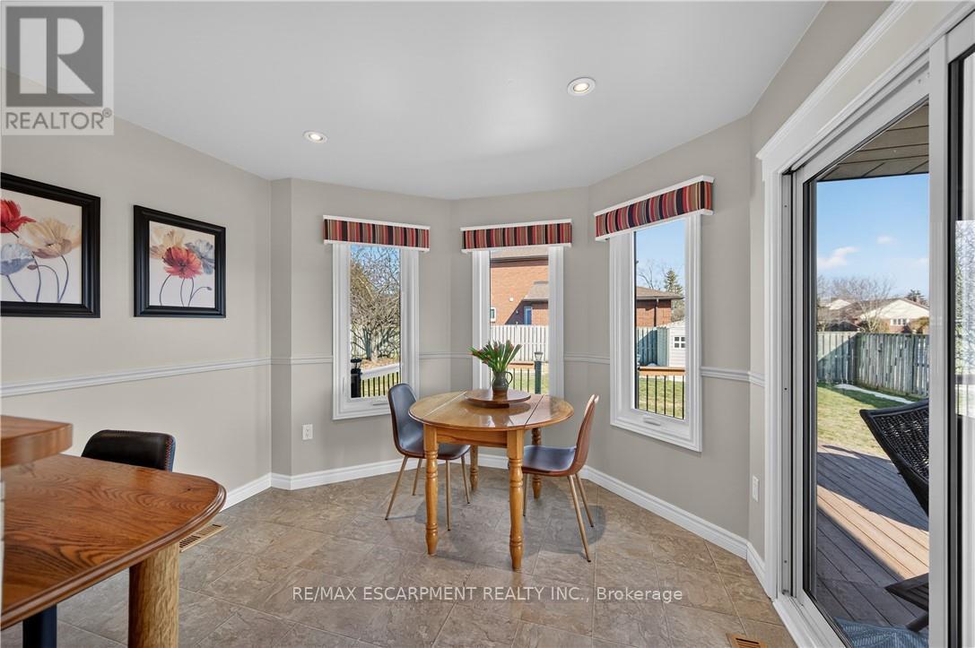 35 Highland Boulevard, Haldimand, Ontario  N3W 1G6 - Photo 12 - X12851090