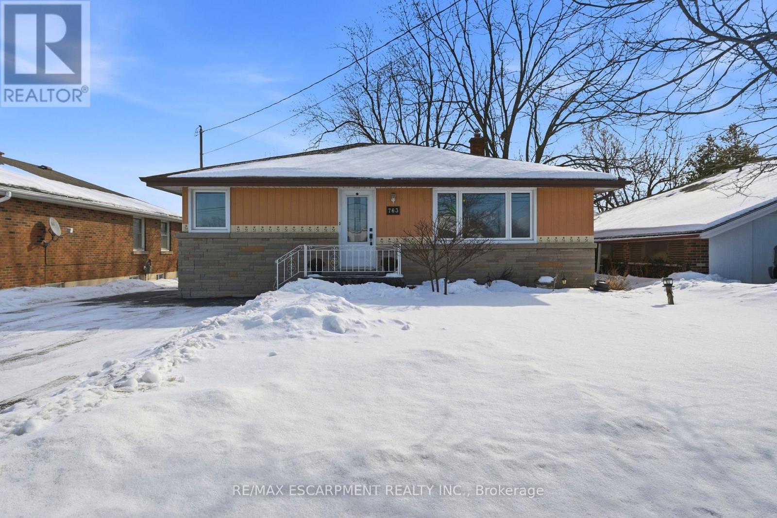 763 Upper Ottawa Street, Hamilton (Huntington), Ontario  L8T 3T8 - Photo 2 - X12851136