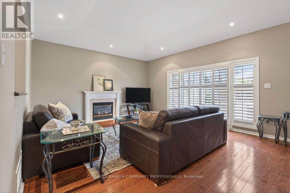 37 Garth Trails Crescent, Hamilton, Ontario  L9B 2X1 - Photo 10 - X12851142