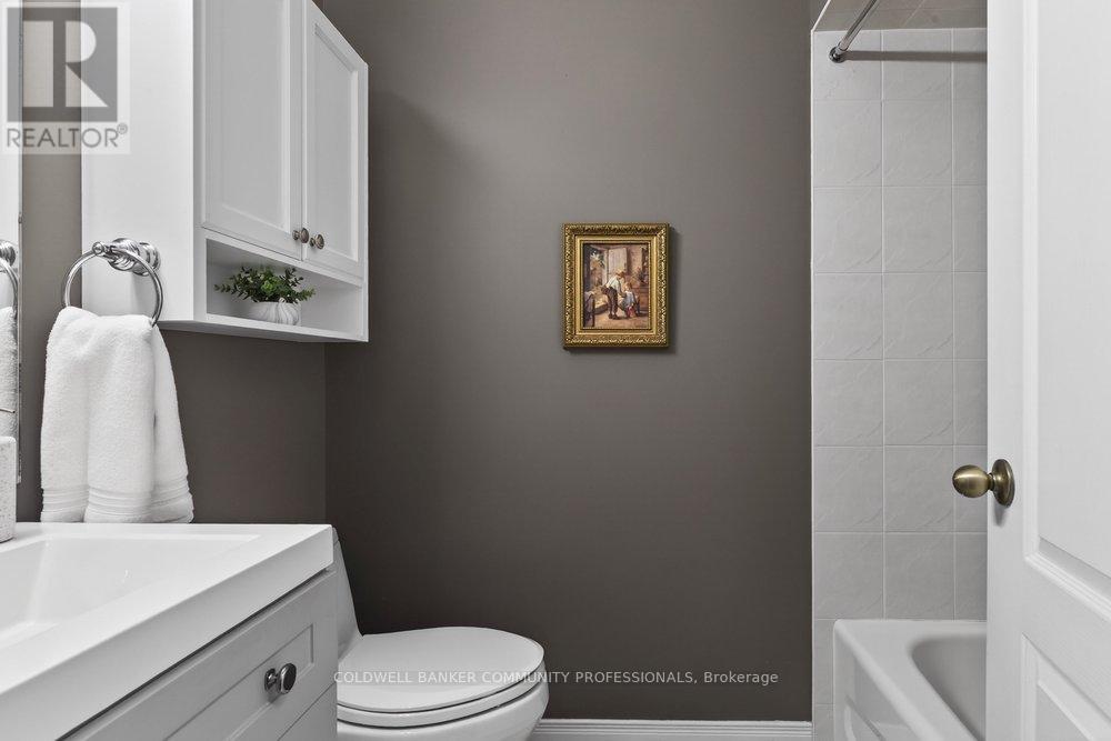 37 Garth Trails Crescent, Hamilton, Ontario  L9B 2X1 - Photo 20 - X12851142