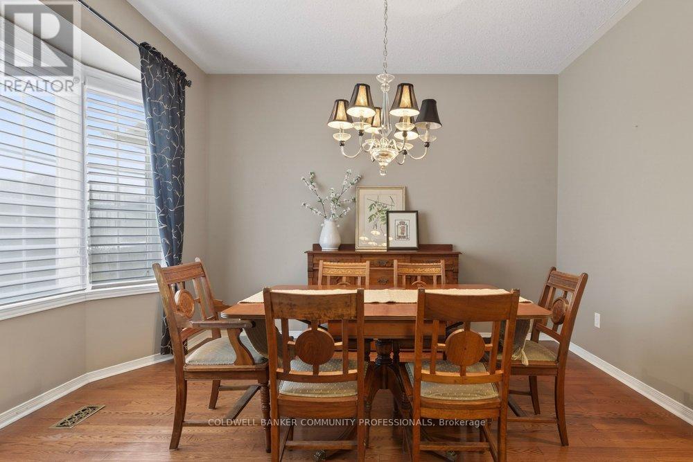 37 Garth Trails Crescent, Hamilton, Ontario  L9B 2X1 - Photo 40 - X12851142