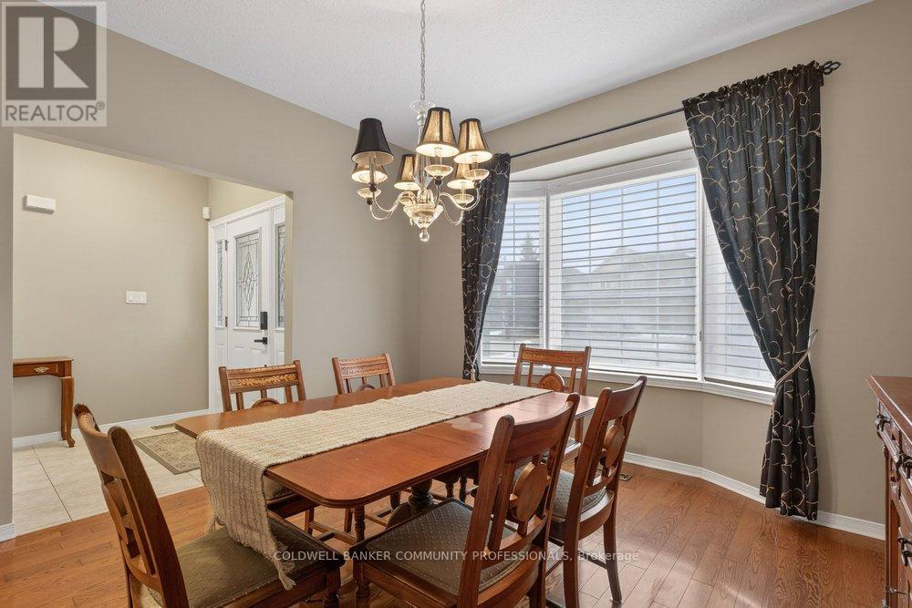 37 Garth Trails Crescent, Hamilton, Ontario  L9B 2X1 - Photo 41 - X12851142