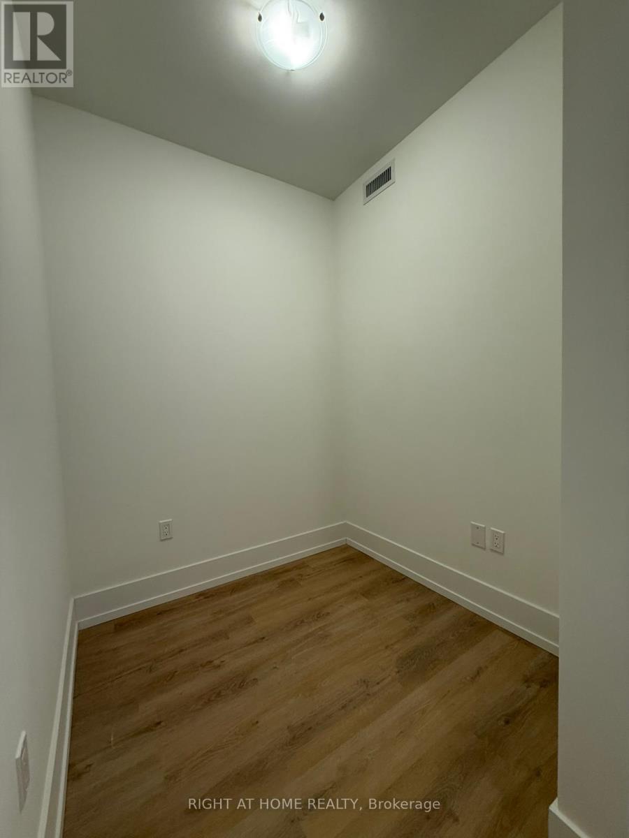 710 - 206 King Street W, Hamilton (Central), Ontario  L8P 1A5 - Photo 4 - X12851158