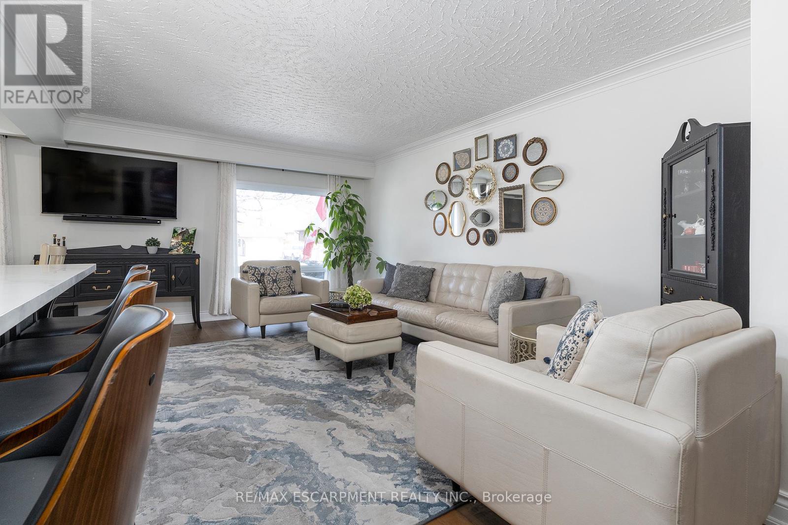 118 Westwood Crescent, Welland, Ontario  L3C 4R3 - Photo 4 - X12851178